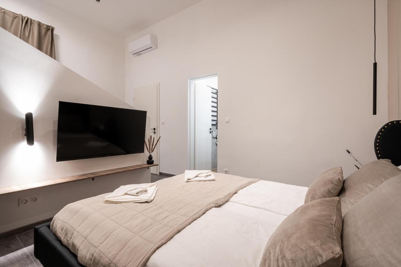 Kl31 - Urban Escape - Prime Location - Klauzal Square By Bqa Lägenhet Budapest Exteriör bild
