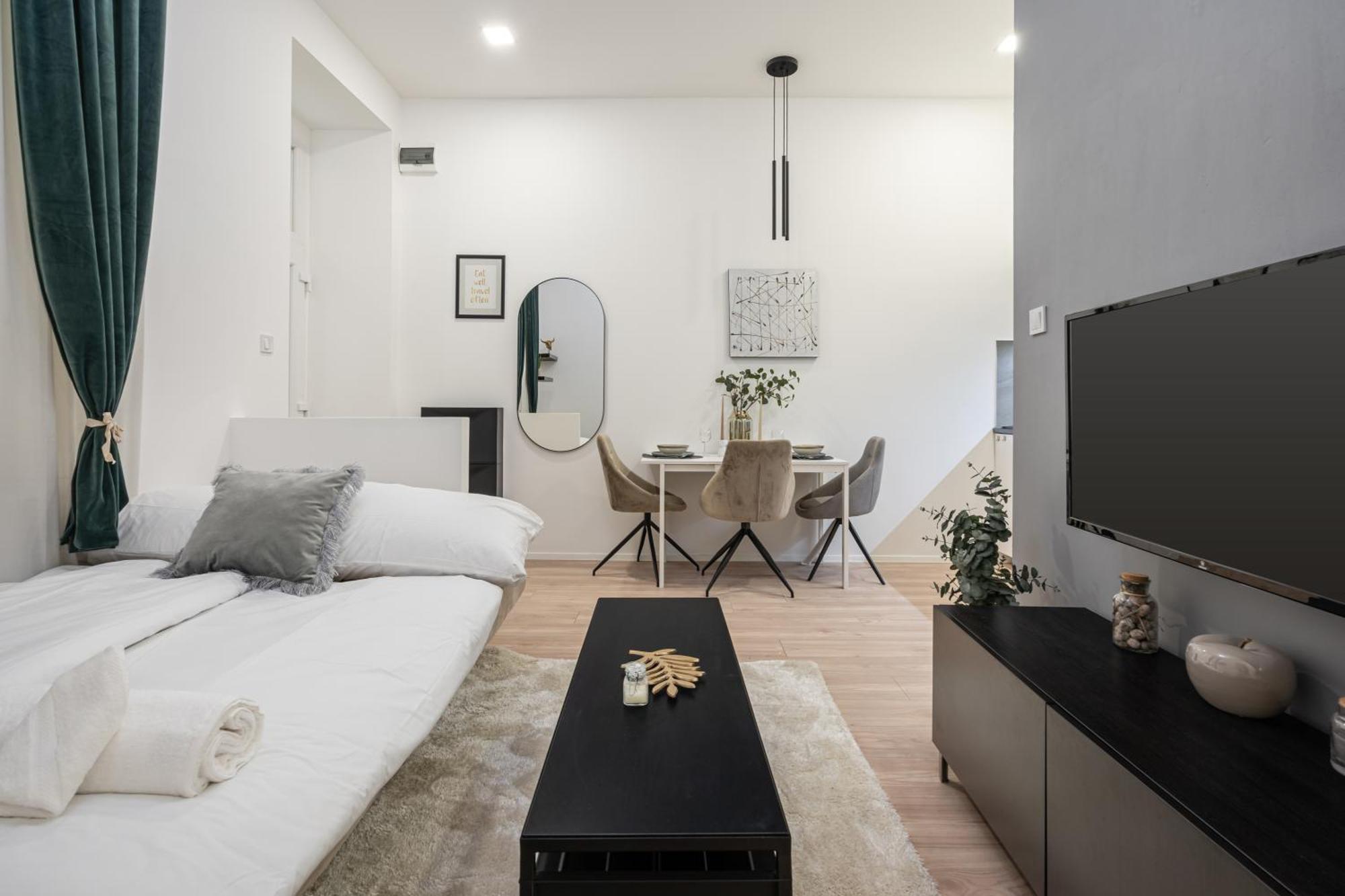 Kl31 - Urban Escape - Prime Location - Klauzal Square By Bqa Lägenhet Budapest Exteriör bild